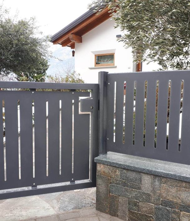 cancello pedonale in ferro